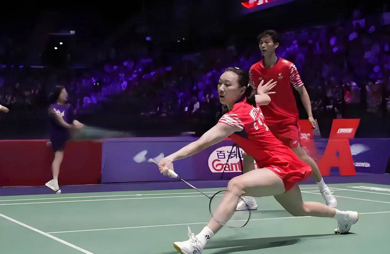 法国羽毛球队逆转日本羽毛球队,马琳制霸全场 法国羽毛球队逆转日本羽毛球队,马琳制霸全场