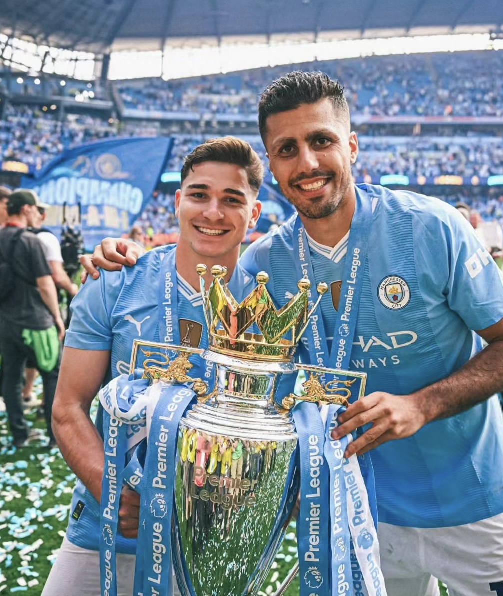 曼城力克切尔西,若日尼奥惊艳四座 曼城力克切尔西,若日尼奥惊艳四座