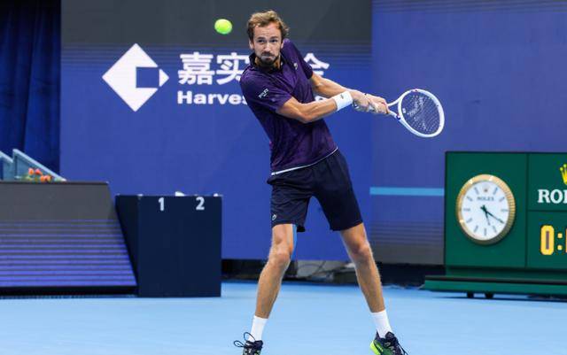 蒙特卡洛大师赛力克澳网，梅德韦杰夫关键制胜