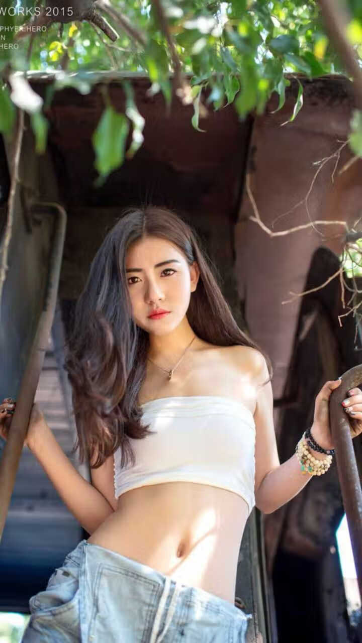 暗夜中的双重奏，当欧冠对决与篮球加时共享人类精神的共鸣